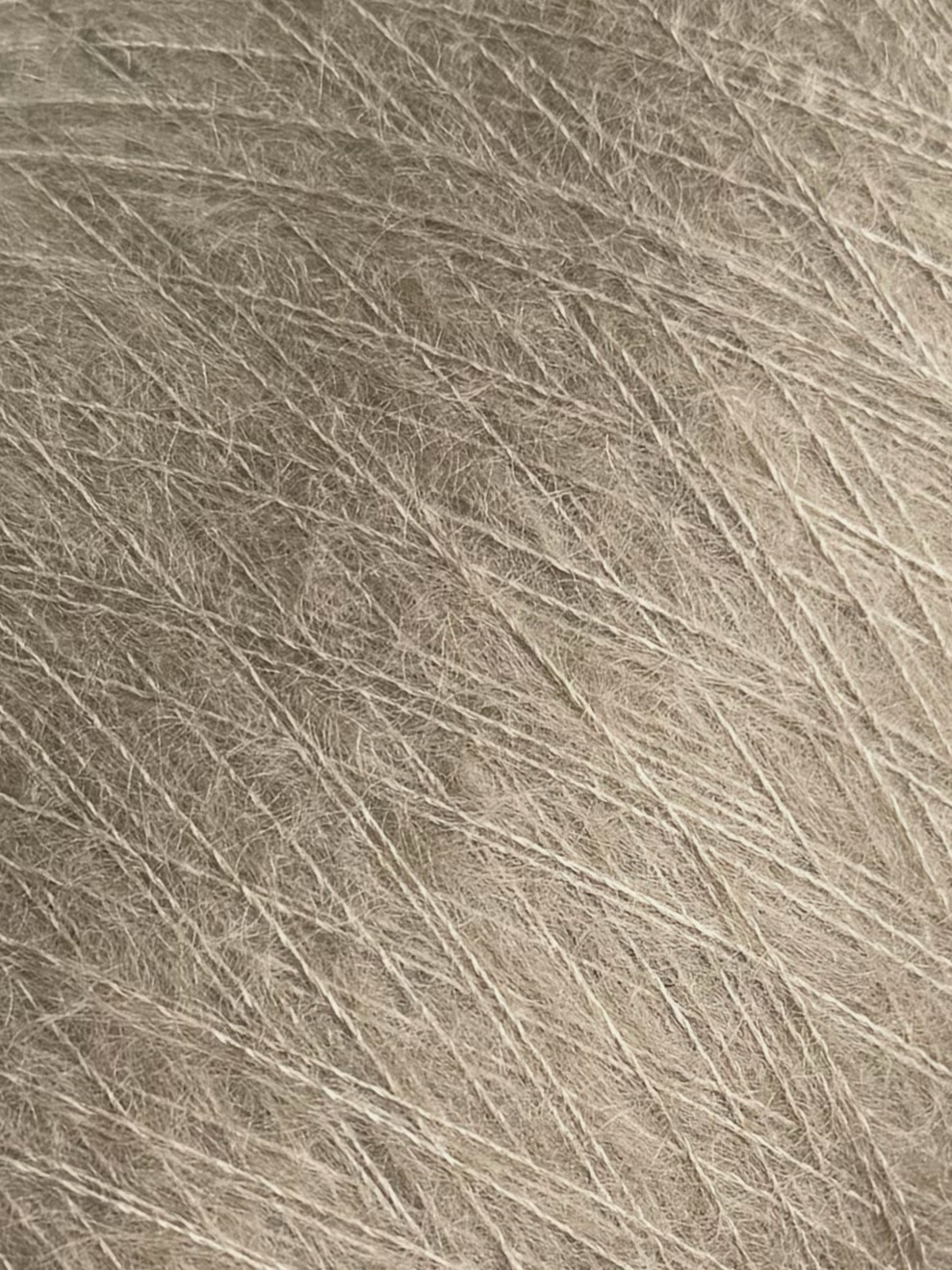 Manifattura Sesia Art. Vivienne 850 m / 100 g – Filato in kid mohair e seta mulberry col. Beige taupe 0349